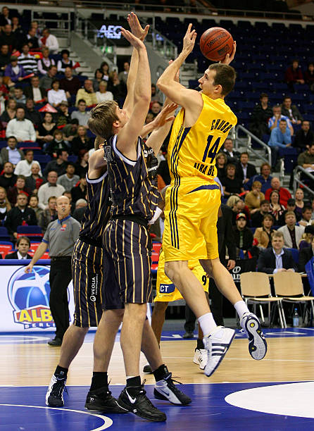 对国际足坛 对国际足坛