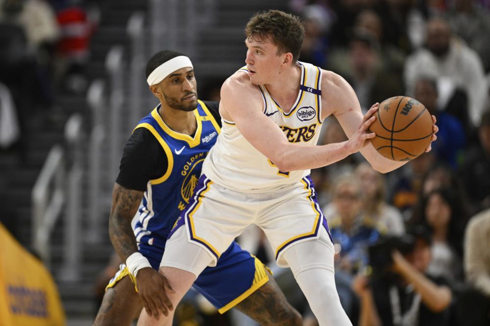 随着他与约 随着他与约